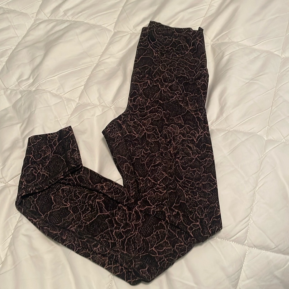 Lululemon align size 4